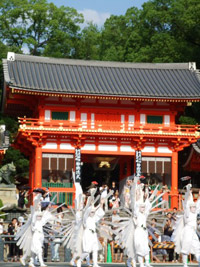 京都の夏を告げる「祇園祭」