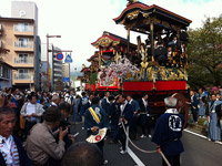 京の祇園祭の風情を継承する湖国の曳山