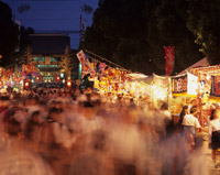 露店が1kmにも及ぶ筥崎宮参道