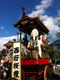 琵琶湖の秋祭「大津祭」